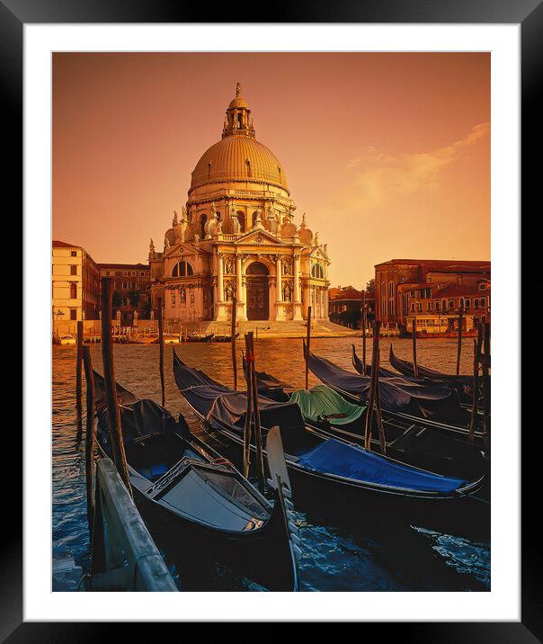 VENCIE ITALY Framed Mounted Print by Philip Enticknap