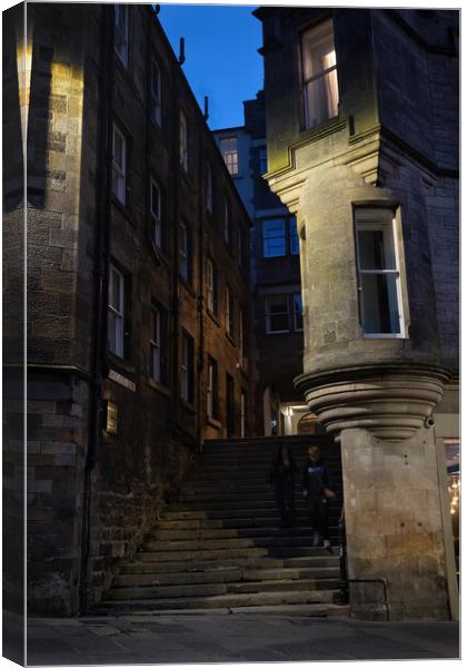 Narrow Alley By Night In Medieval Edinburgh Canvas Print by Artur Bogacki