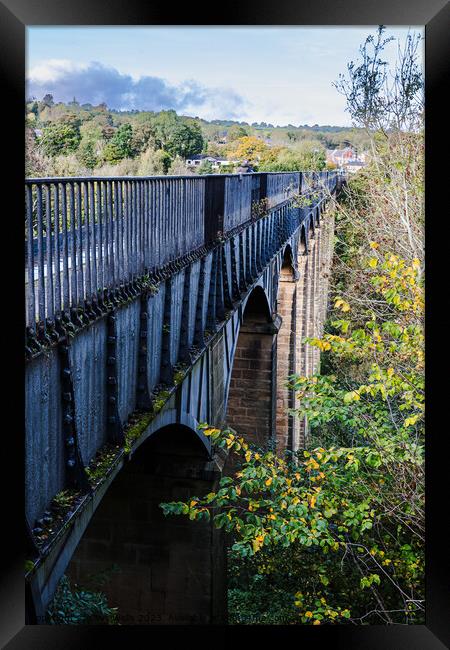 Pontcysyllte Aqueduct Framed Print by Clive Wells