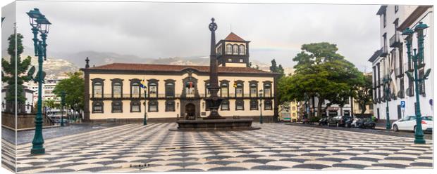 Praca do Municipio Funchal Canvas Print by Margaret Ryan