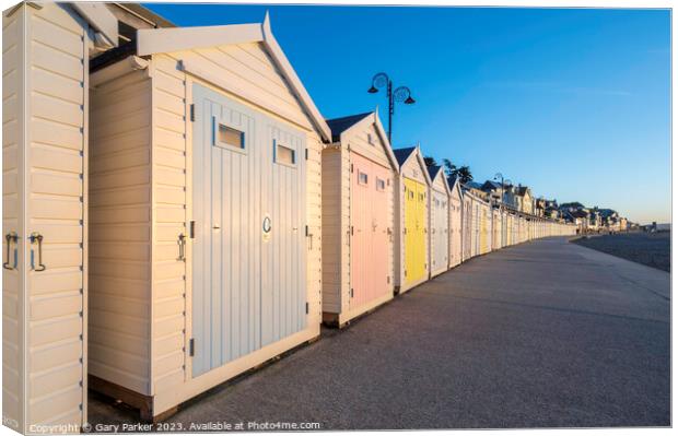 Colourful beach huts Canvas Print by Gary Parker