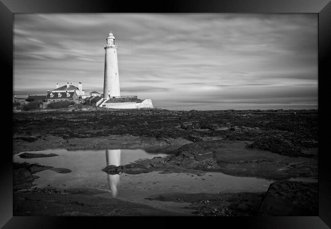 St Marys Lighthouse, Whitley Bay Framed Print by Rob Cole