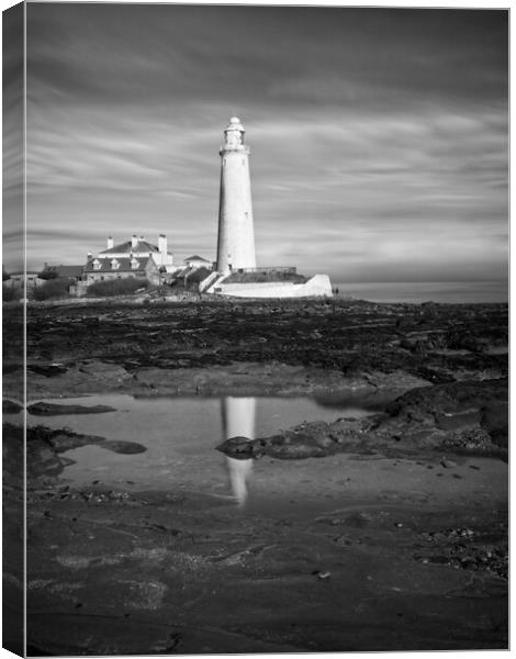 St Marys Lighthouse, Whitley Bay Canvas Print by Rob Cole