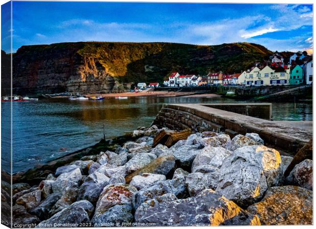 Staithes  Canvas Print by Ian Donaldson
