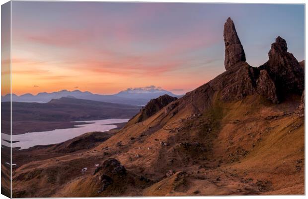 The Old Man of Storr Canvas Print by Derek Beattie