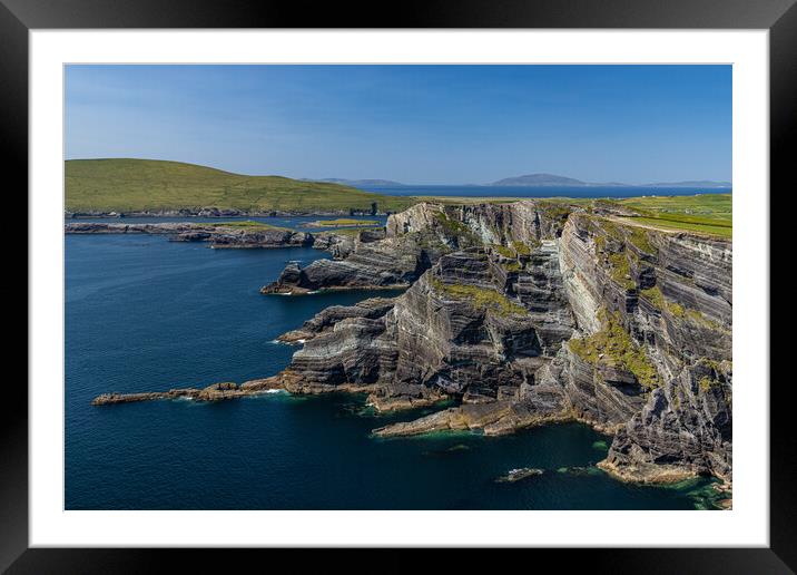 An den Kerry Cliffs Framed Mounted Print by Thomas Schaeffer