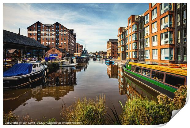 Boats and Buildings at Gloucester Docks Print by Ian Lewis