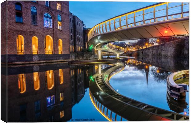 Castle Bridge snaking over the river in Bristol, UK Canvas Print by Martin Williams