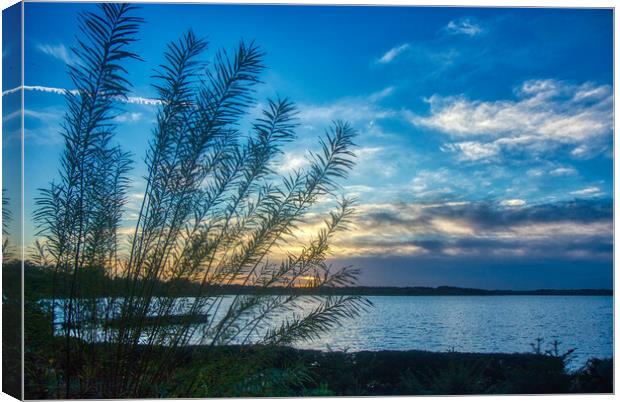 Sunset over Rutland Water Canvas Print by Helkoryo Photography