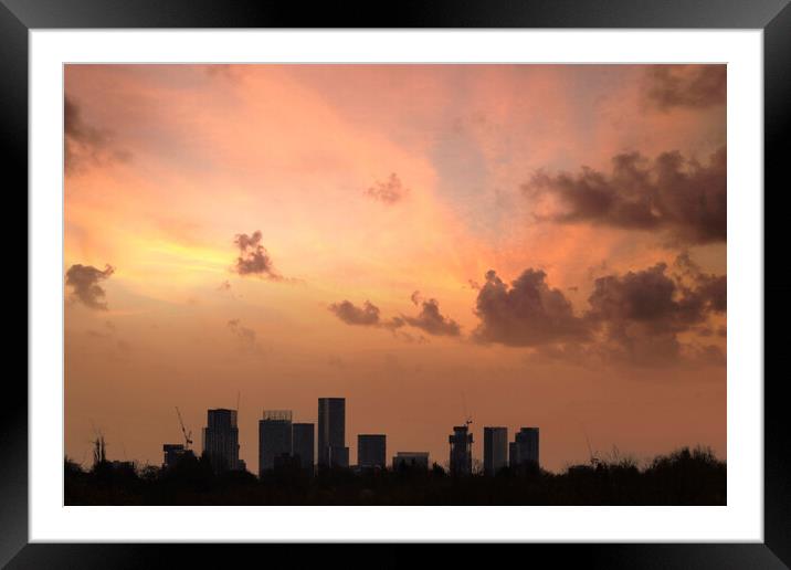 Leeds Skyline - Sunset Framed Mounted Print by Glen Allen