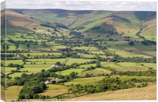 Edale countryside Canvas Print by Kevin Round