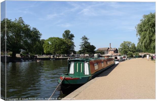 Stratford upon Avon Narrow Boat Canvas Print by Kevin Round