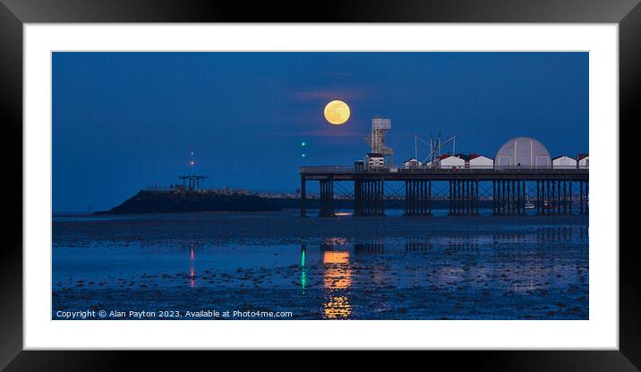 Golden moonrise over Herne Bay pier Framed Mounted Print by Alan Payton