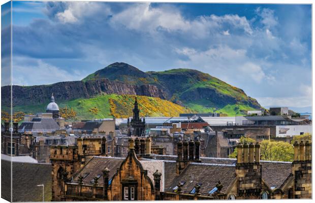 Arthur's Seat In Edinburgh Canvas Print by Artur Bogacki