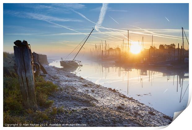 Misty sunrise at Oare Creek, Kent Print by Alan Payton