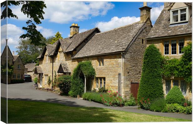 Building lower slaughter cotswold  Canvas Print by Kevin Britland