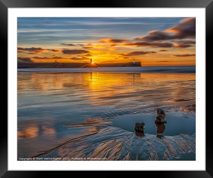 Sinking In The west Framed Mounted Print by Mark Hetherington