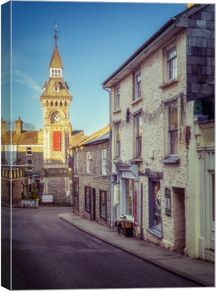 The clock tower, Hay-on-Wye Canvas Print by Richard Downs