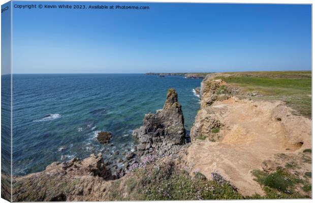 Cliff walk to Broad Haven South beach Pembrokeshire Canvas Print by Kevin White