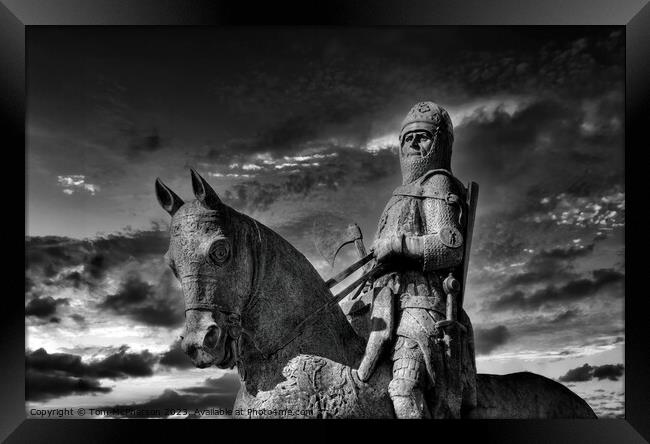 Robert The Bruce Statue Framed Print by Tom McPherson