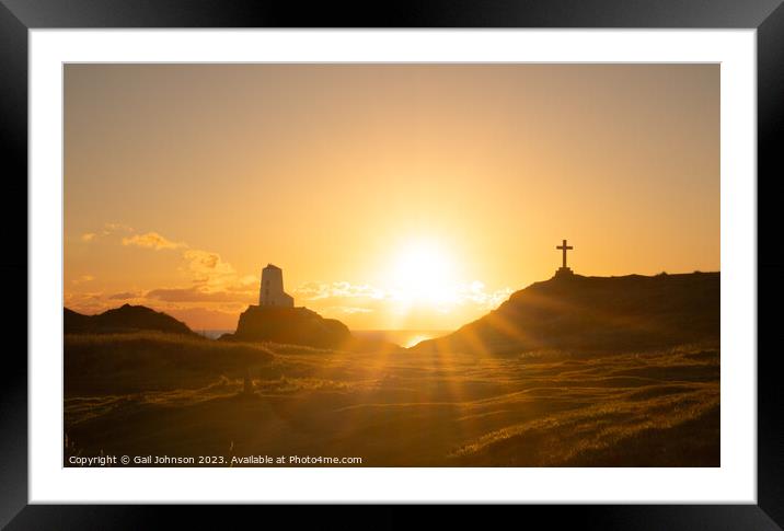 Sunset on llandwyn Island , ISle of Anglesey  Framed Mounted Print by Gail Johnson