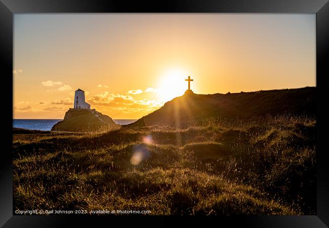 Sunset on llandwyn Island , ISle of Anglesey  Framed Print by Gail Johnson