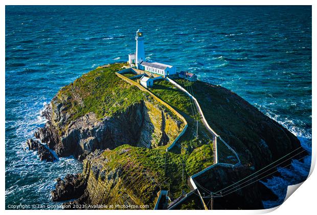 South Stack Lighthouse Print by Ian Donaldson