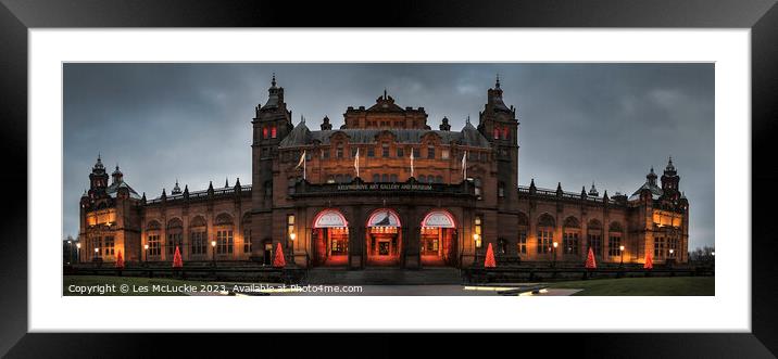 Kelvingrove Museum Glasgow Building  Framed Mounted Print by Les McLuckie
