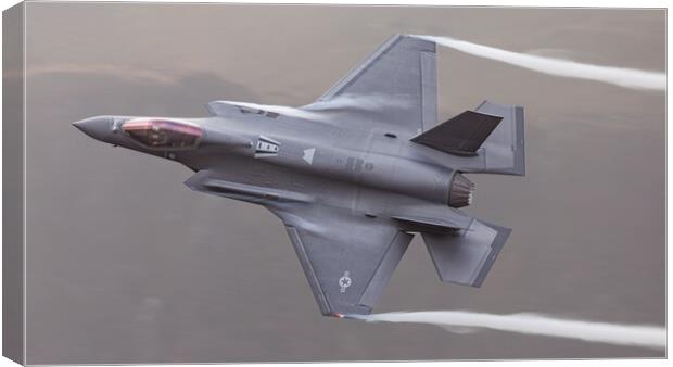 F35A Low level Canvas Print by Rory Trappe