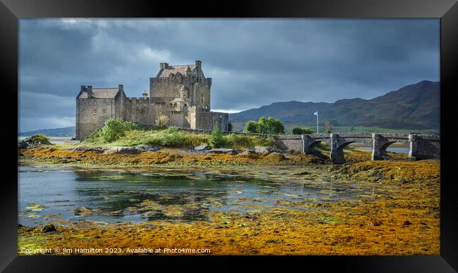 Eilean Donan castle Scotland Framed Print by jim Hamilton