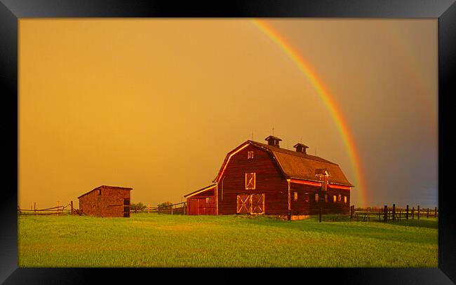 old barn and rainbow in the background Framed Print by Dave Reede