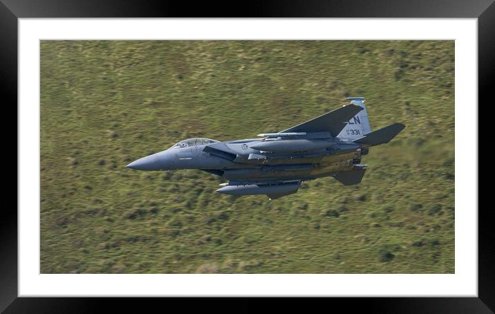 f15 strike eagle Framed Mounted Print by Alan Tunnicliffe