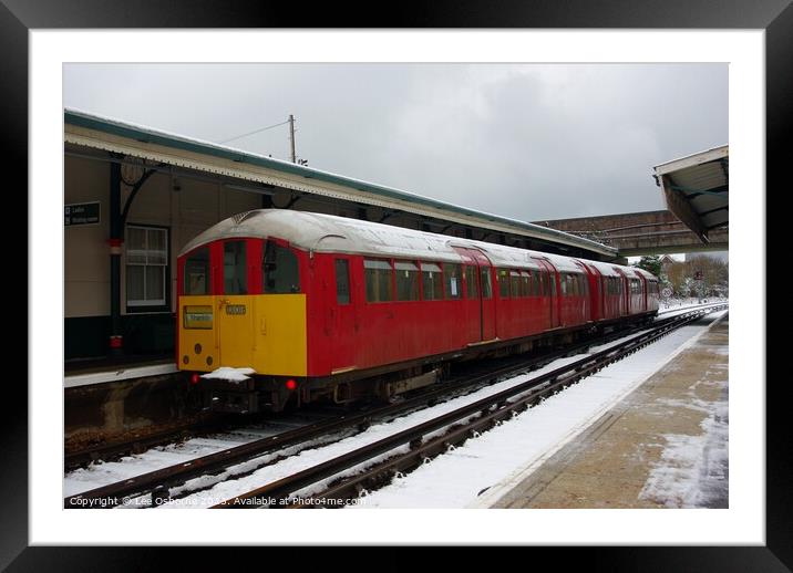 Island Line, Ryde St. John's Road, in the snow Framed Mounted Print by Lee Osborne
