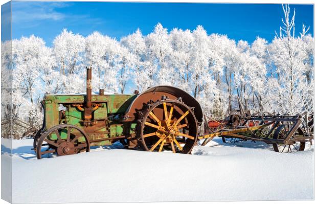 old tractor in the frost Canvas Print by Dave Reede