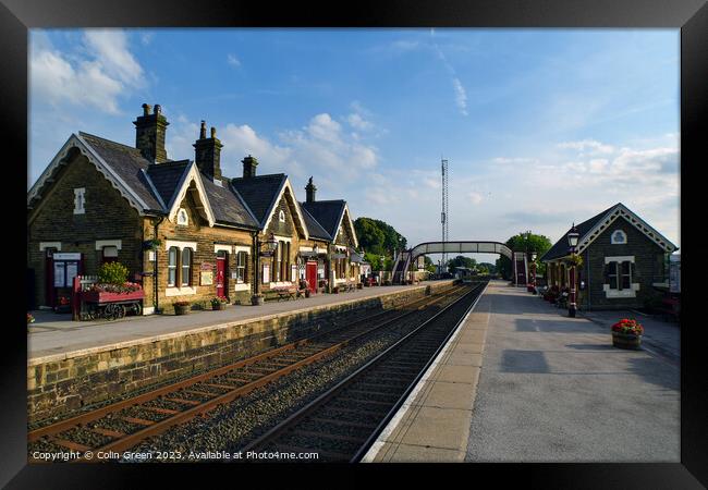 Settle Railway Station Framed Print by Colin Green