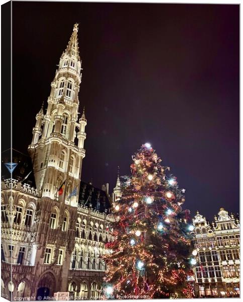 Grand Place Christmas Tree, Brussels  Canvas Print by Ailsa Darragh