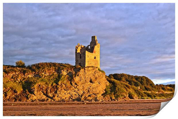 Greenan Castle in low sunlight at sunset Print by Allan Durward Photography