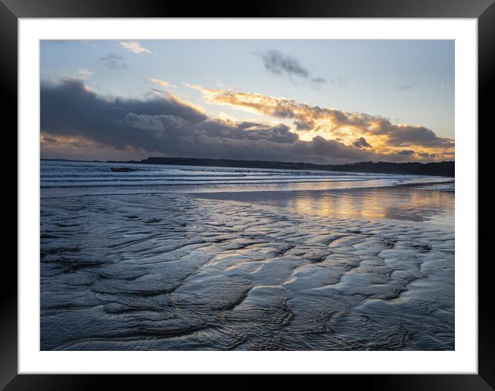 Sunset at Amroth Beach, Pembrokeshire, Wales. Framed Mounted Print by Colin Allen