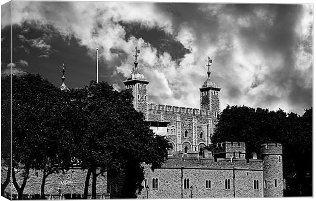 Tower Of London Canvas Print by Michael Harper