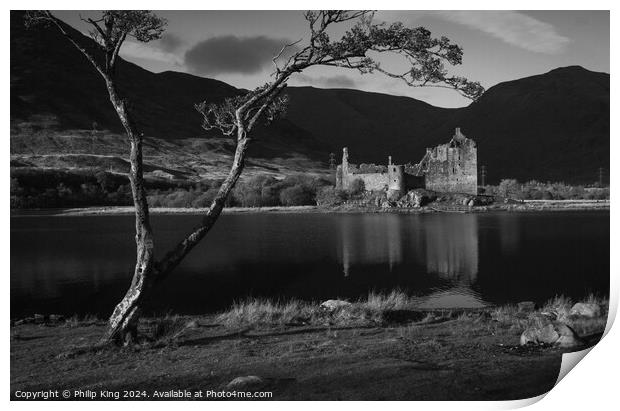 Kilchurn Castle - Loch Awe Print by Philip King