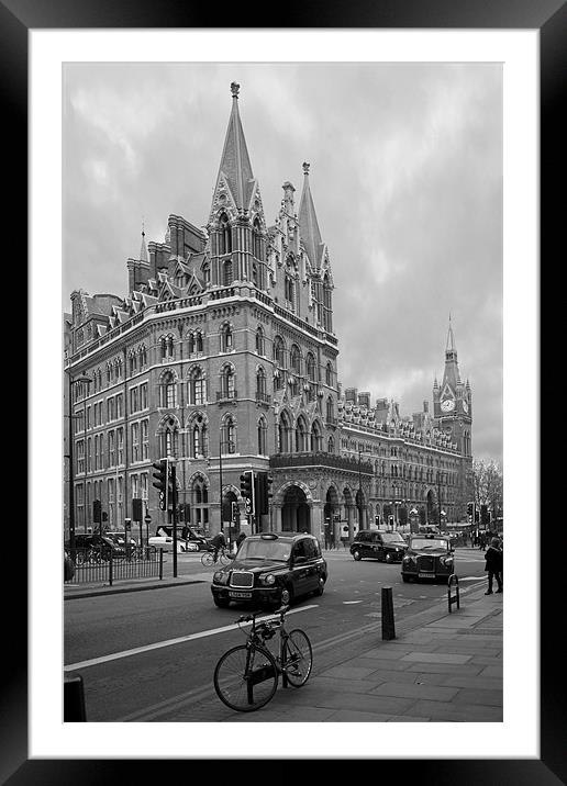 St Pancras Station BW Framed Mounted Print by David French