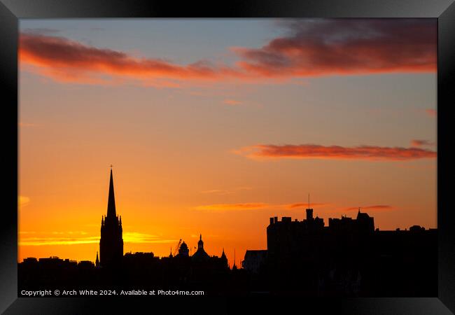 Sunset over Edinburgh Castle to end the winter's d Framed Print by Arch White