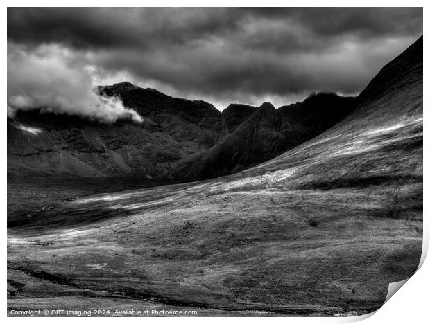 Cuillin Mountains, Isle of Skye, Scotland Print by OBT imaging