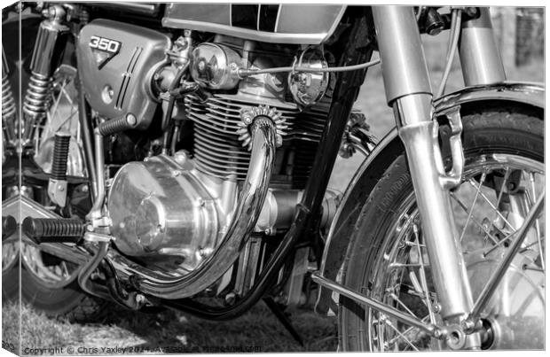 Classic Honda CB350 motorbike Canvas Print by Chris Yaxley