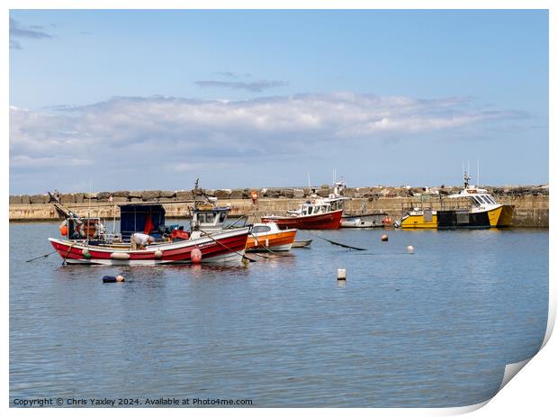 Fishing boats in Staithes harbour, North Yorkshire Print by Chris Yaxley