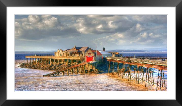 Birnbeck pier  Framed Mounted Print by Les Schofield