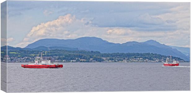 Dunoon ferry crossing Canvas Print by Allan Durward Photography