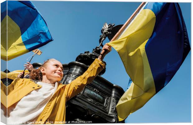 London Stands With Ukraine #2 Canvas Print by Mark Phillips