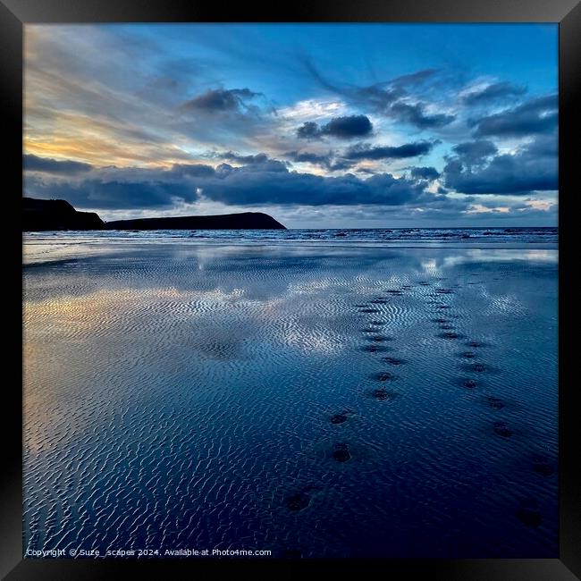 Just before sunset at Newport Sands, Pembrokehire Framed Print by Suze_ scapes