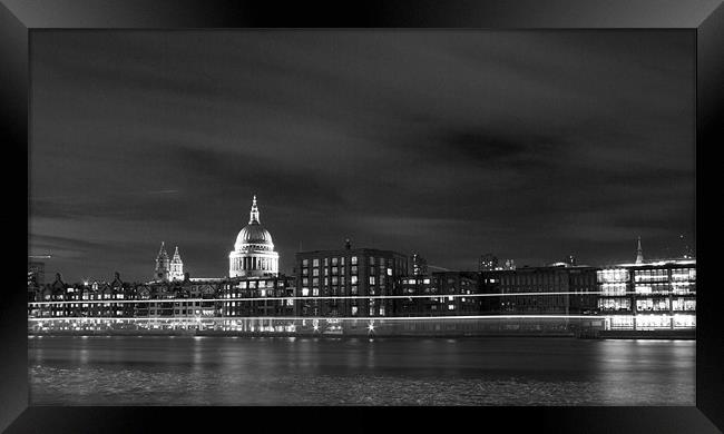 London Skyline BW Framed Print by David French